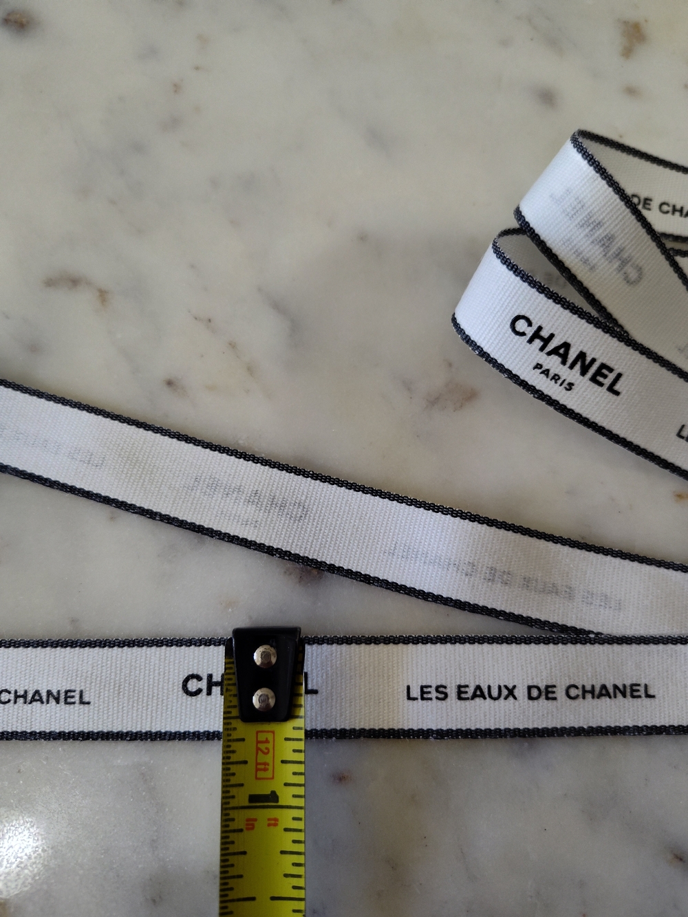 Rare CHANEL Les Eaux de CHANEL Boutique Ribbon 2 Yards White Black 0.5” Wide - Picture 4 of 4